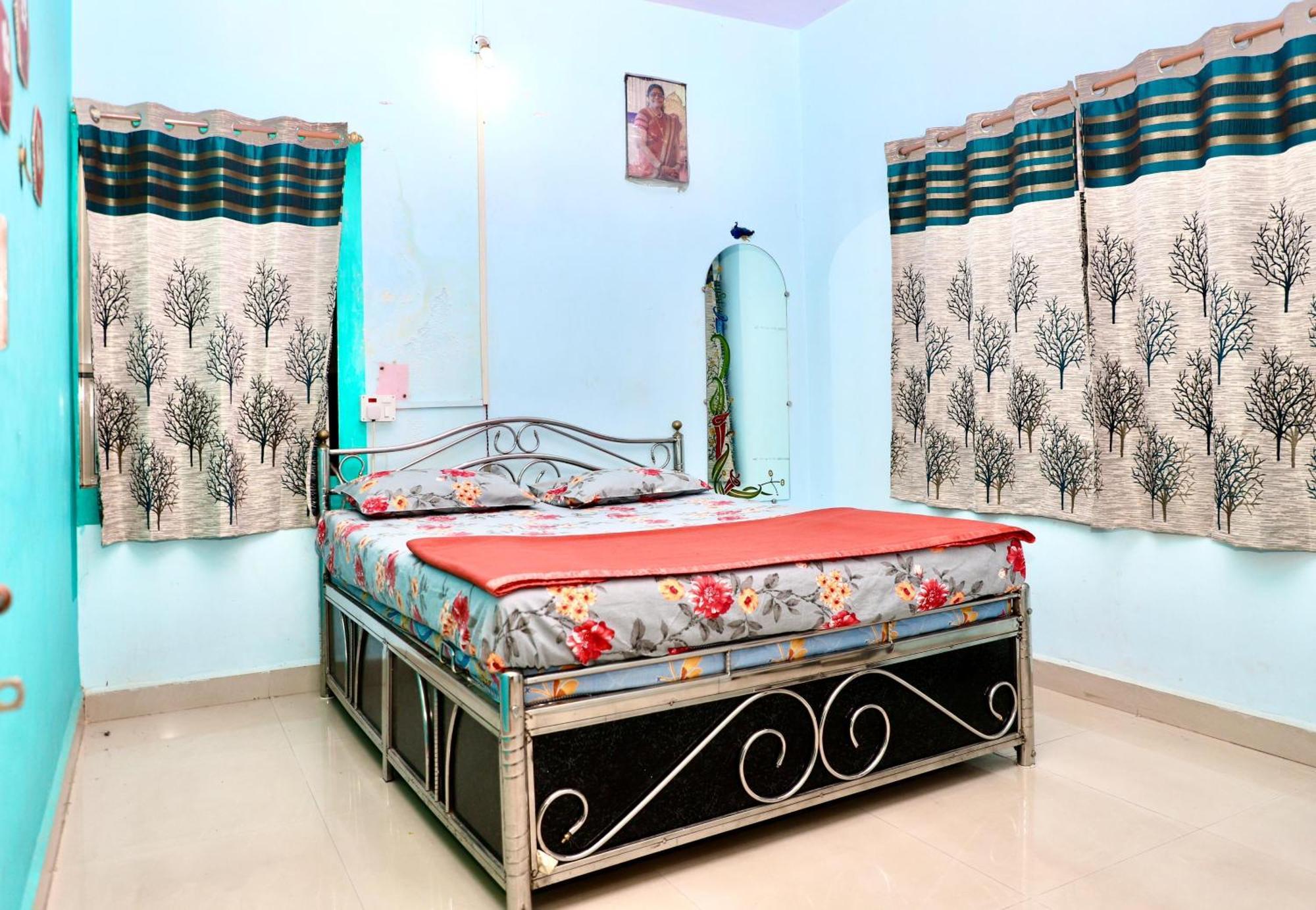 Hemharsh Holiday Home With Pool Karjat Kültér fotó