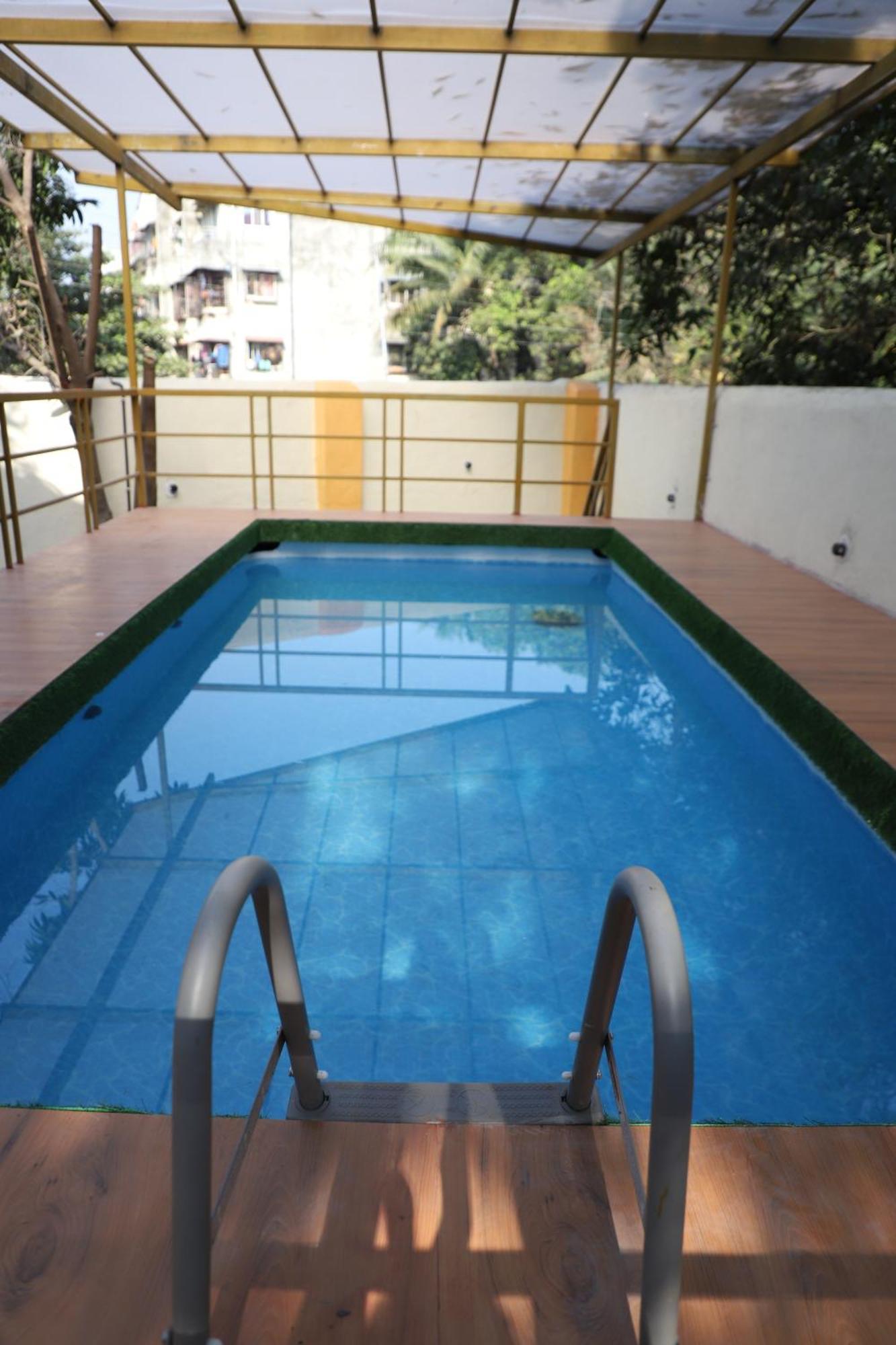 Hemharsh Holiday Home With Pool Karjat Kültér fotó